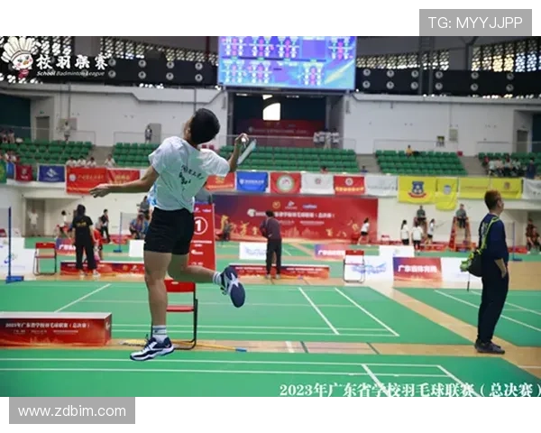 成都网球队在钻石联赛中的团队协作展现出卓越实力与默契配合